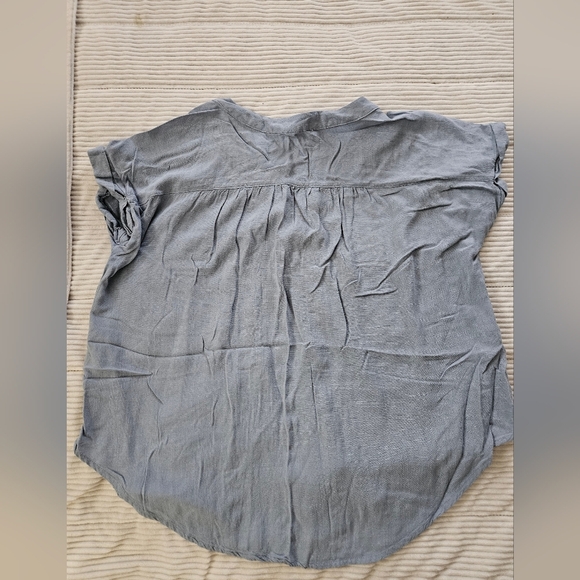 Mine Casual Dusty Blue Button-Up Top Size L 100% RAYON - Picture 6 of 6
